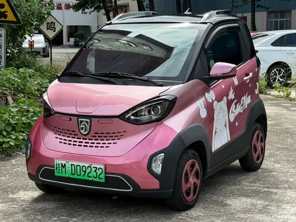Baojun E100