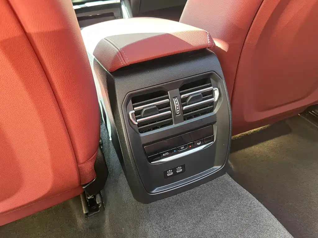 BMW 3 Series — миниатюра 10