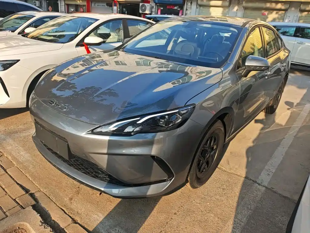 BYD Seal 05 DM-i — миниатюра 2