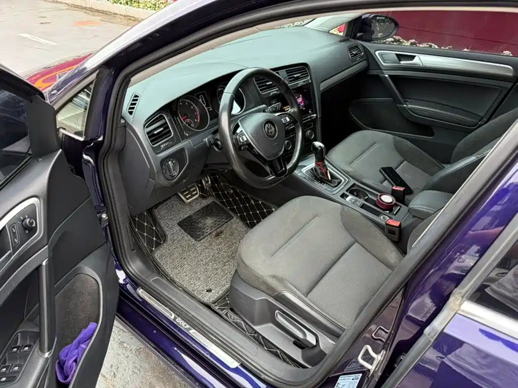 Volkswagen Golf — миниатюра 4