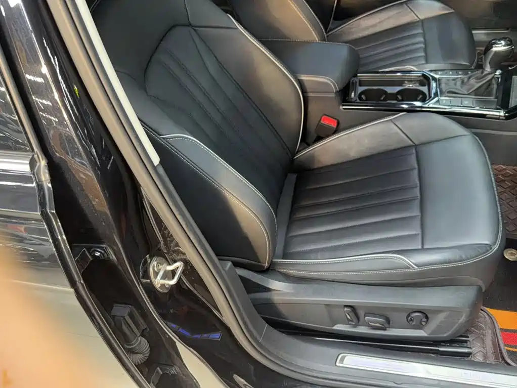 Volkswagen Passat PHEV — миниатюра 3