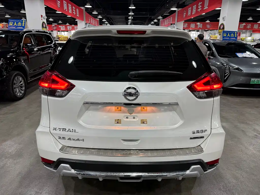 Nissan X-Trail — миниатюра 7