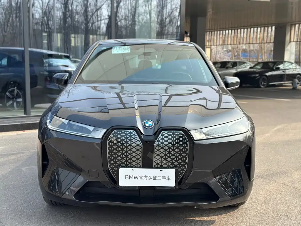 BMW iX M60 2023 M60