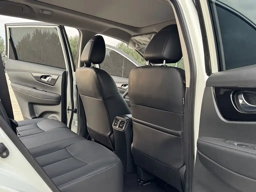 Nissan X-Trail — миниатюра 13