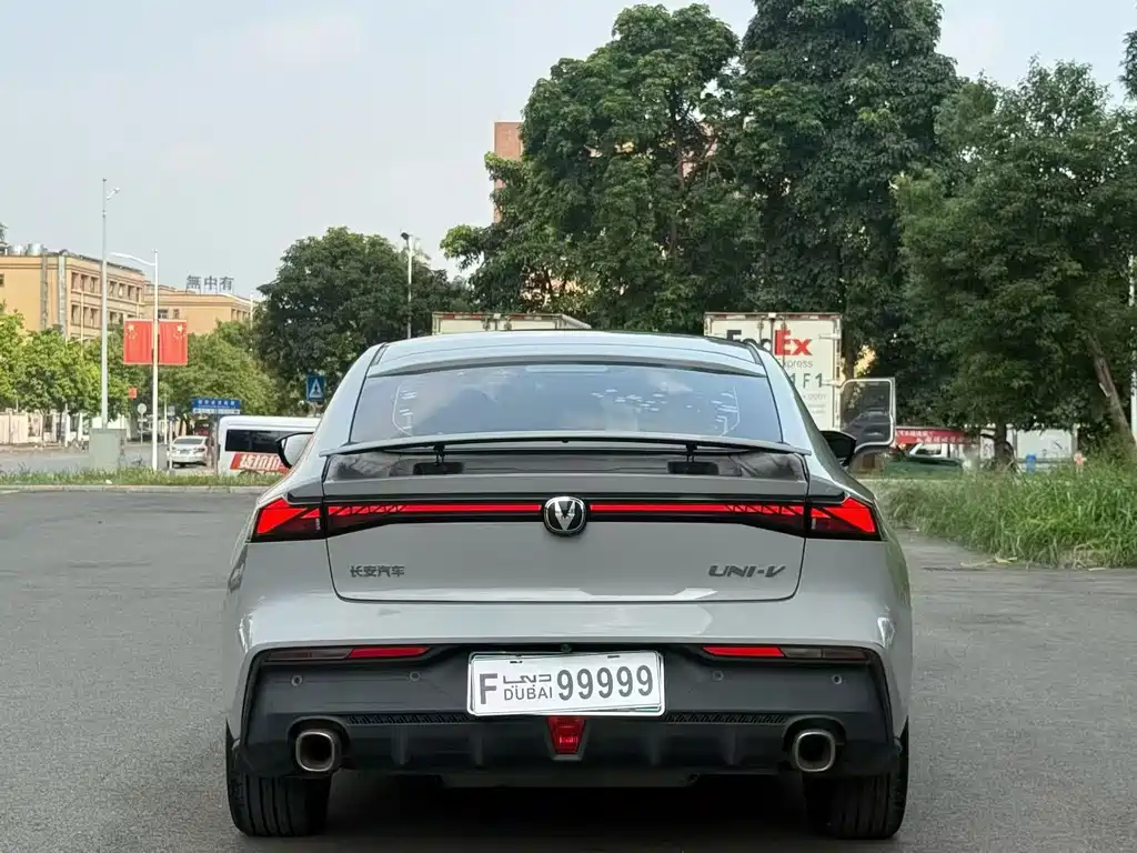 Changan UNI-V — миниатюра 8