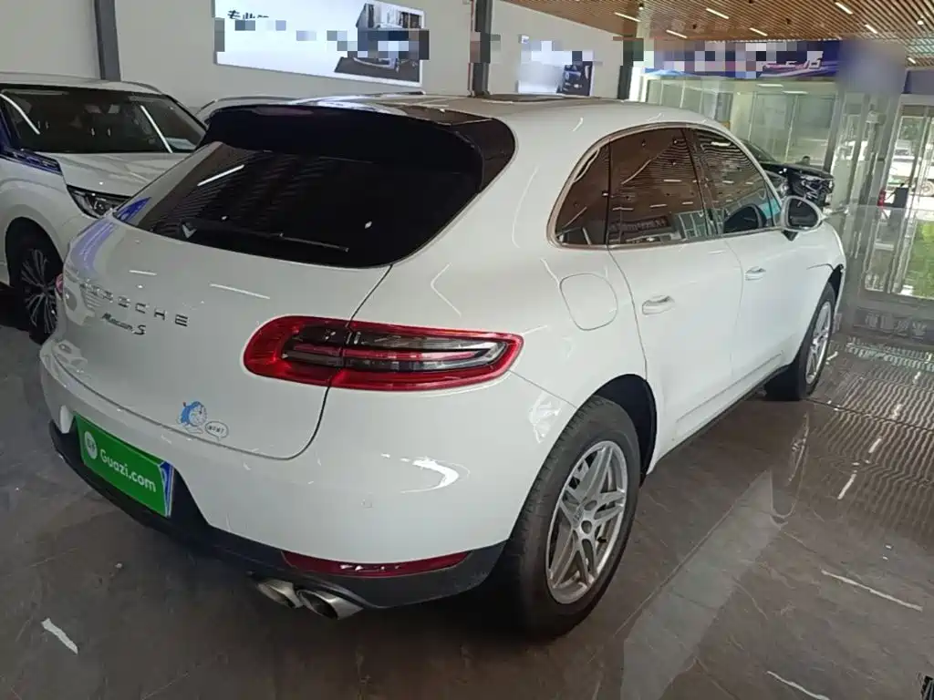 Porsche Macan — миниатюра 7