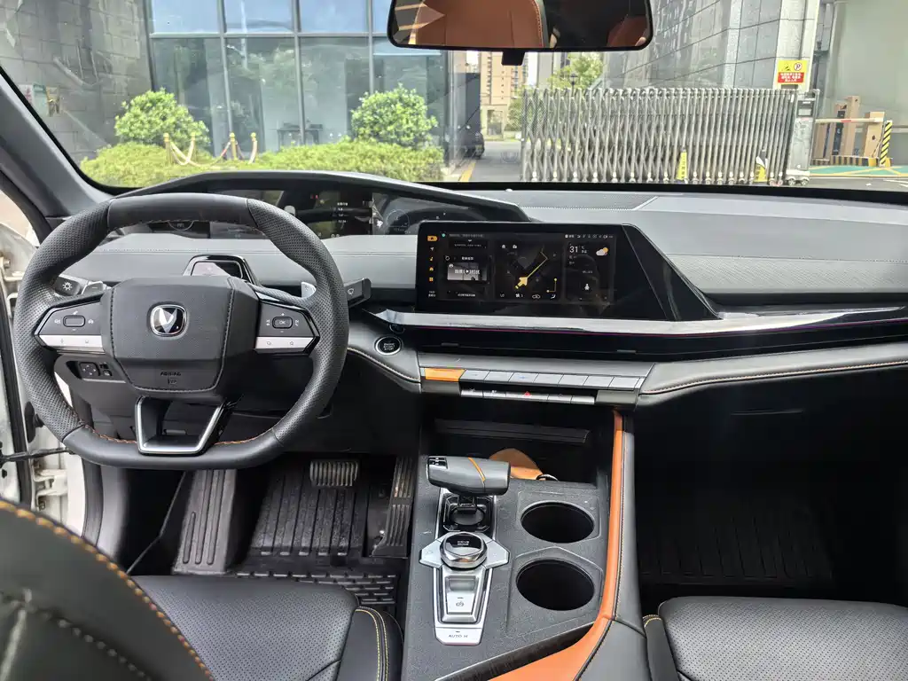 Changan UNI-V — миниатюра 8