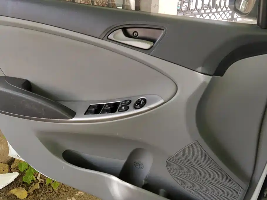 Hyundai Verna — миниатюра 7