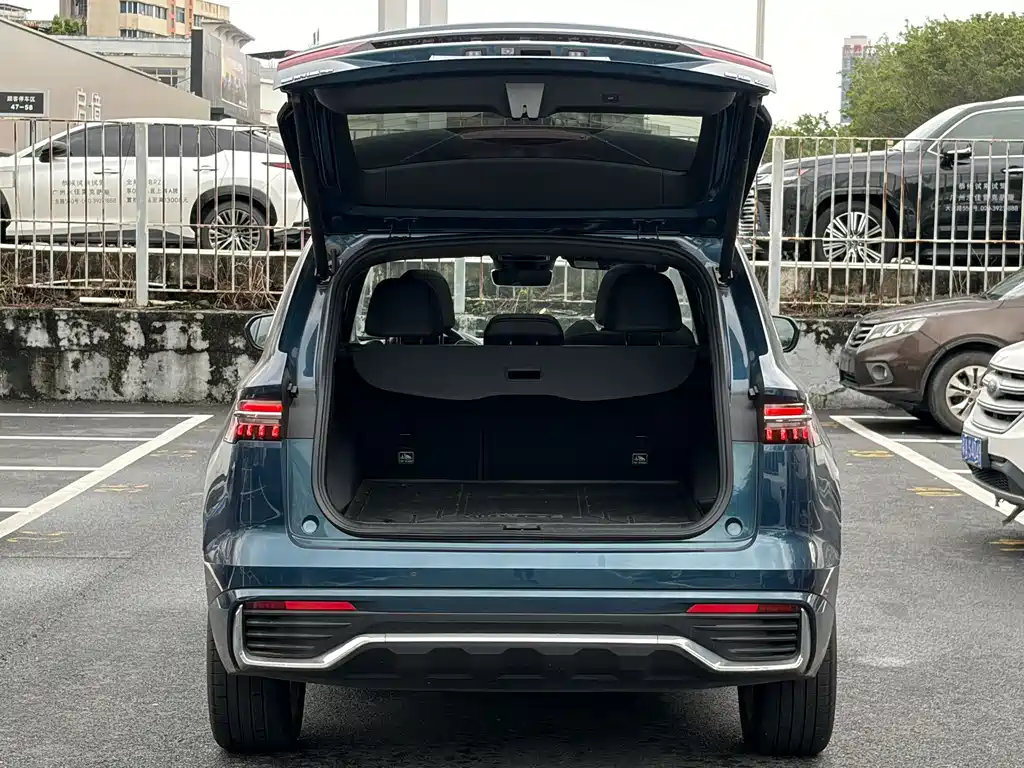 Geely Xingyue L — миниатюра 20