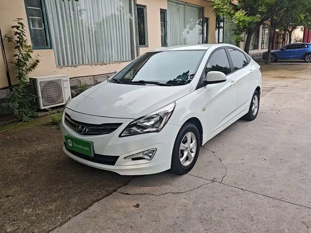 Hyundai Verna — миниатюра 2