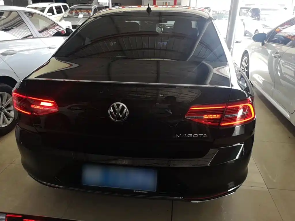 Volkswagen Magotan 2018 330TSI DSG Lead