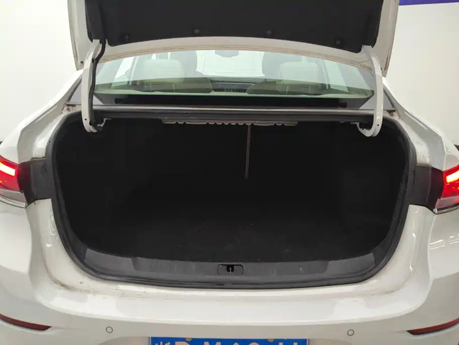 Buick Excelle — миниатюра 4