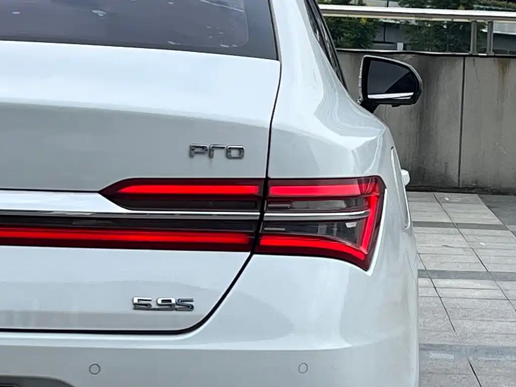 BYD Qin Pro NEV — миниатюра 7