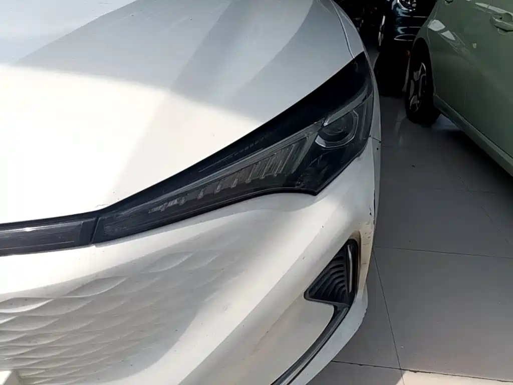 Changan Eado New Energy — миниатюра 24