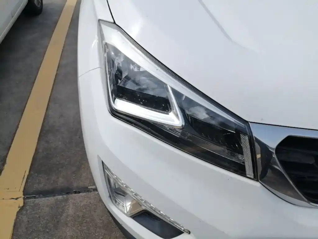 Changan CS15 — миниатюра 11