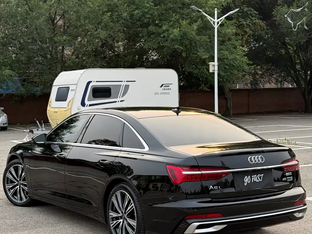 Audi A6L 2024 55 TFSI quattro Premium