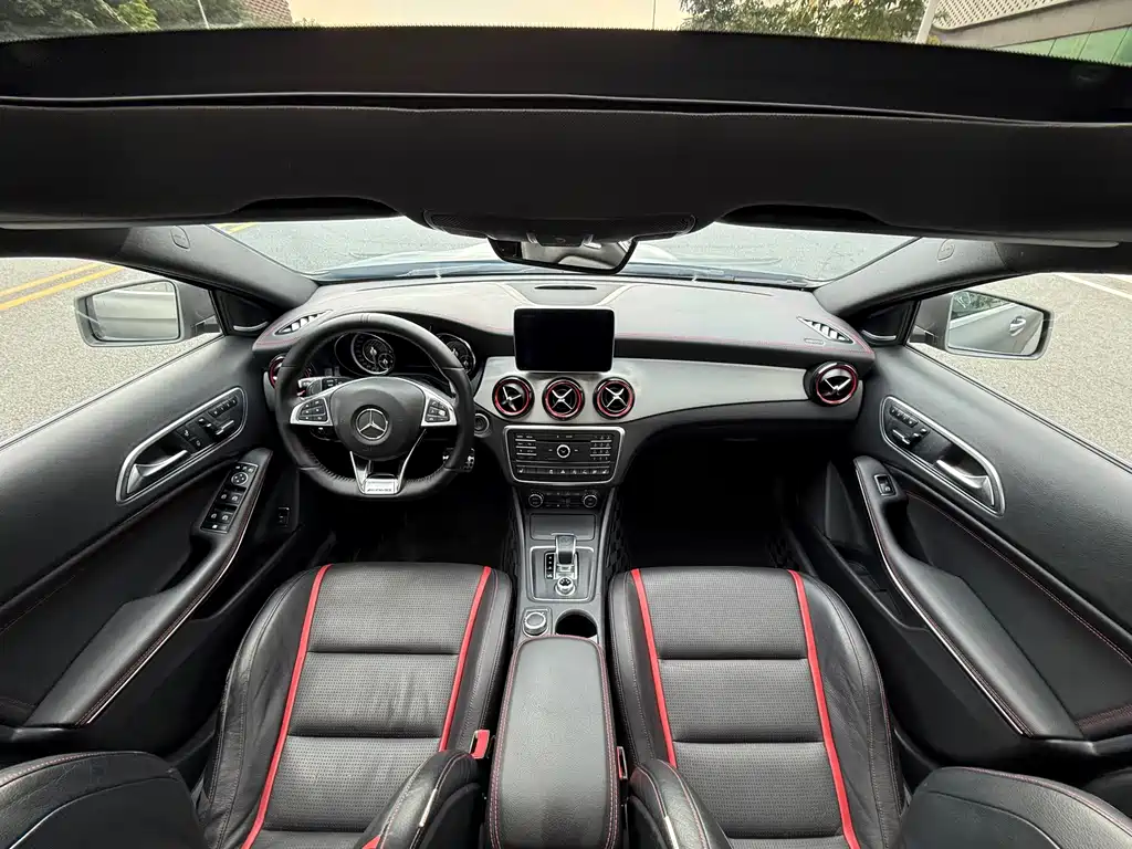 Mercedes-Benz GLA AMG — миниатюра 13