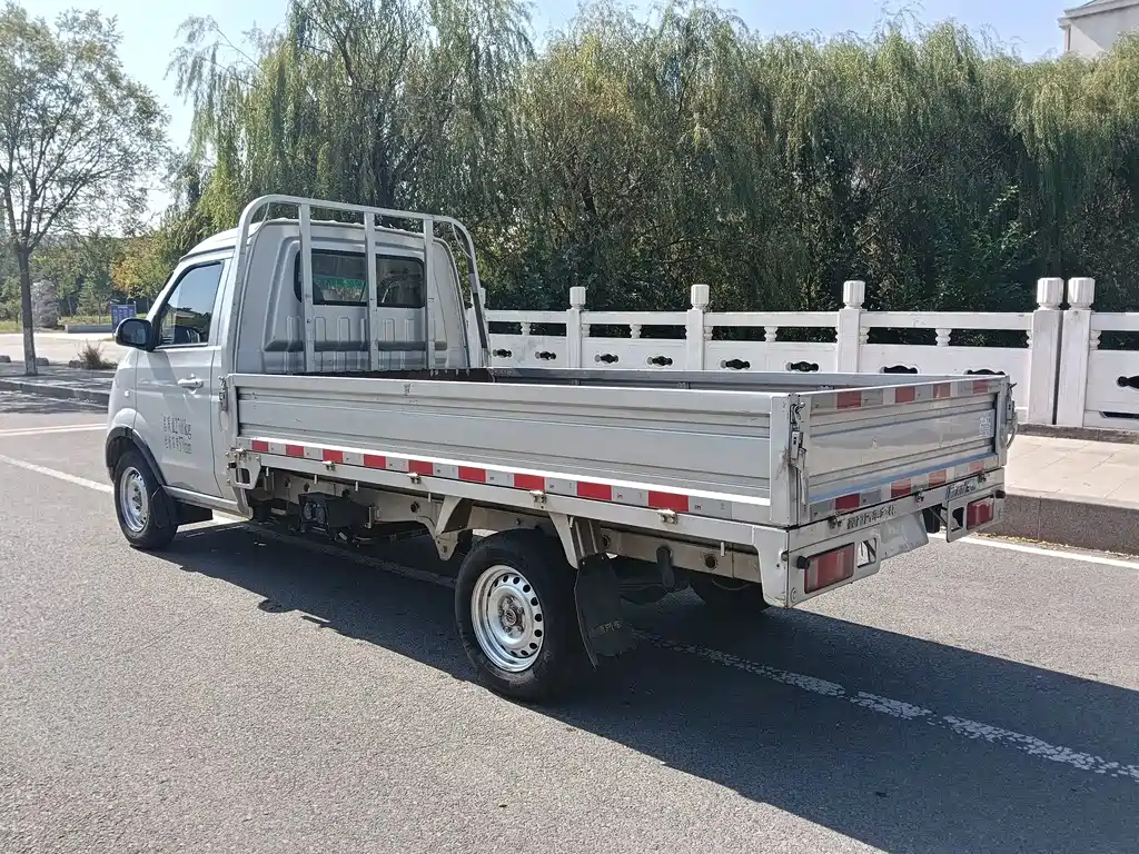 Jinbei New Dolphin EV — миниатюра 7