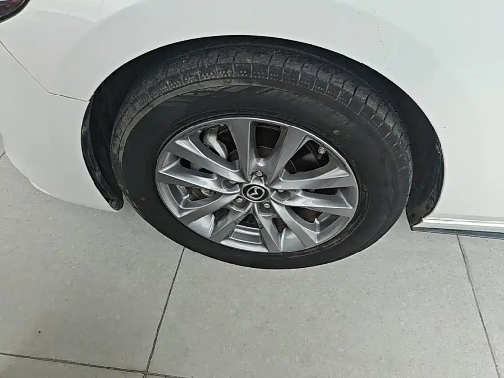 Mazda 3 Axela — миниатюра 23