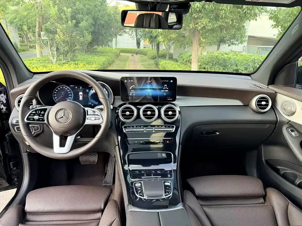 Mercedes-Benz GLC — миниатюра 8