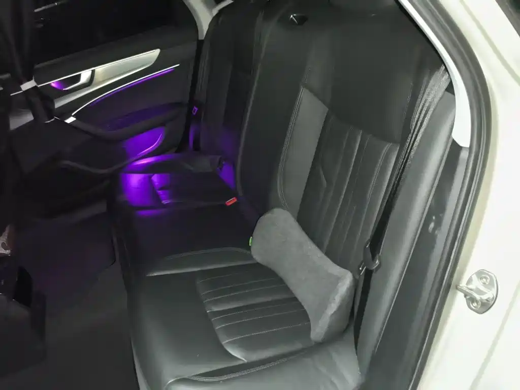 Audi A6L — миниатюра 15