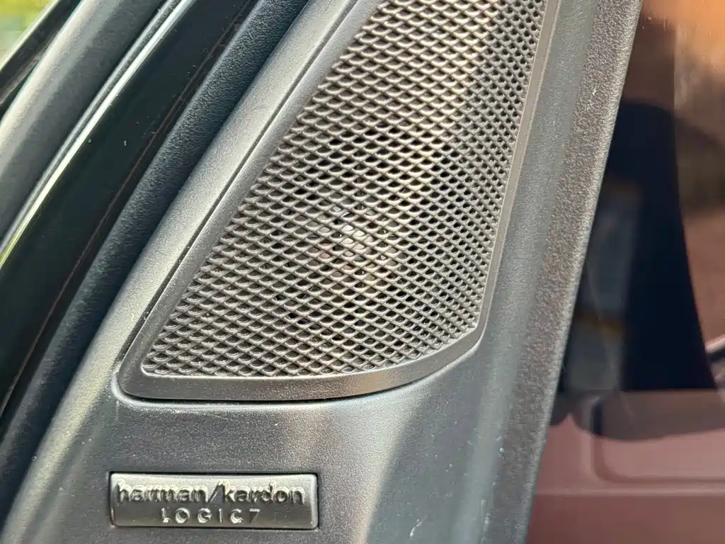 Land Rover Discovery — миниатюра 10