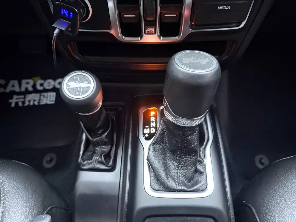 Jeep Wrangler — миниатюра 11