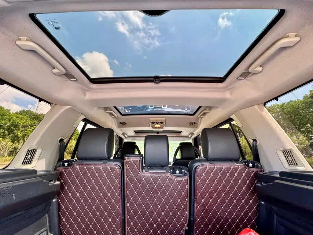 Land Rover Discovery — миниатюра 19