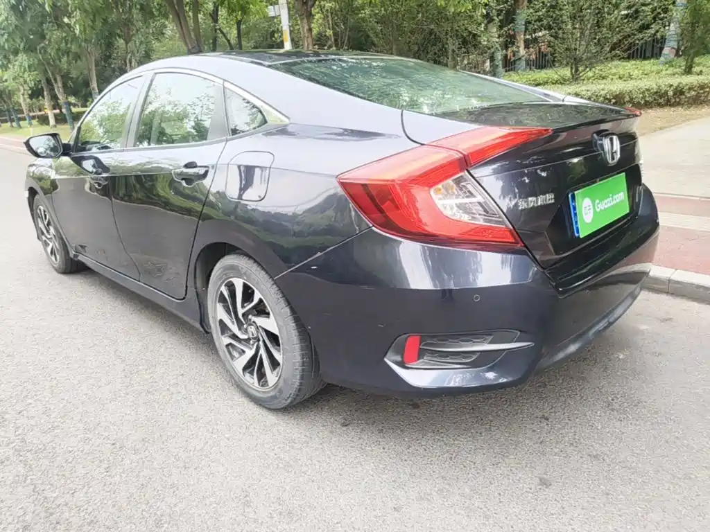 Honda Civic — миниатюра 5
