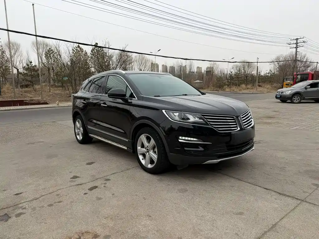 Lincoln MKC — миниатюра 10