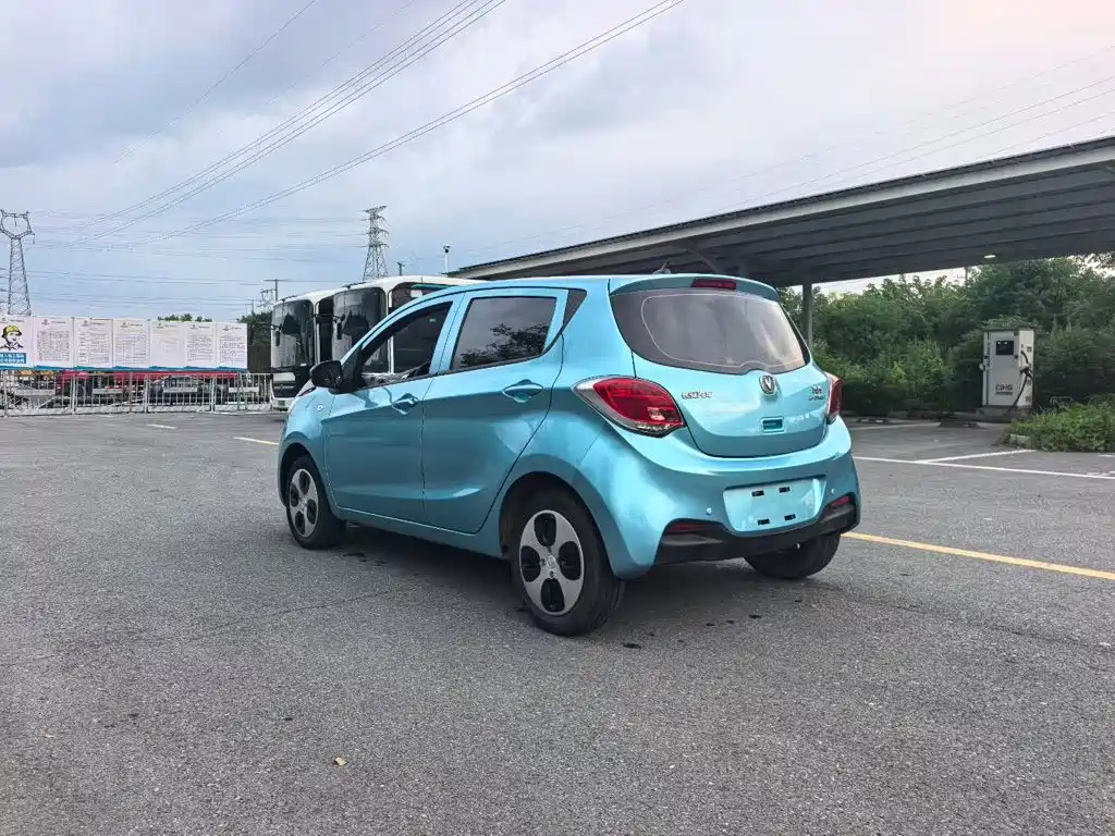 Changan Benben E-Star — миниатюра 7