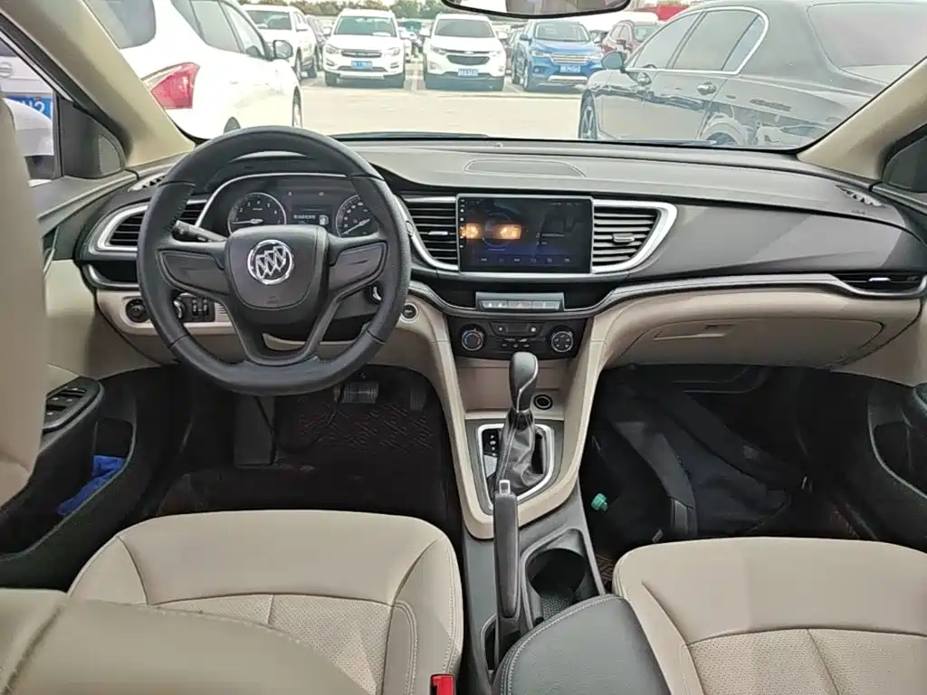 Buick Excelle — миниатюра 10
