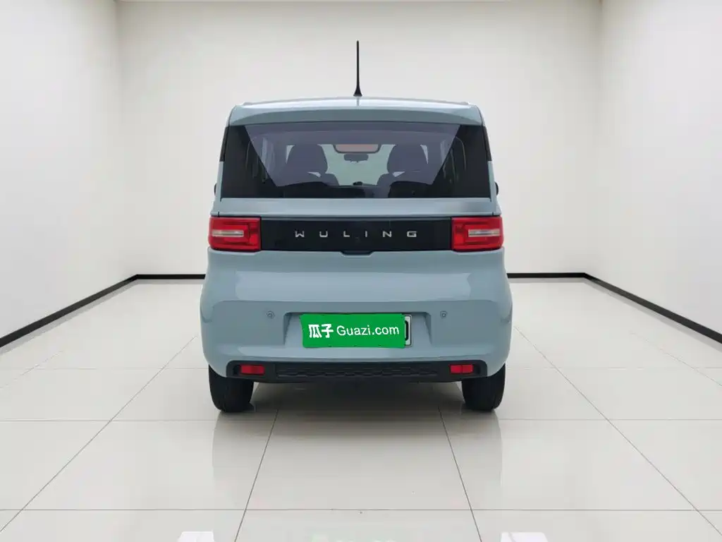 Wuling MINIEV — миниатюра 5