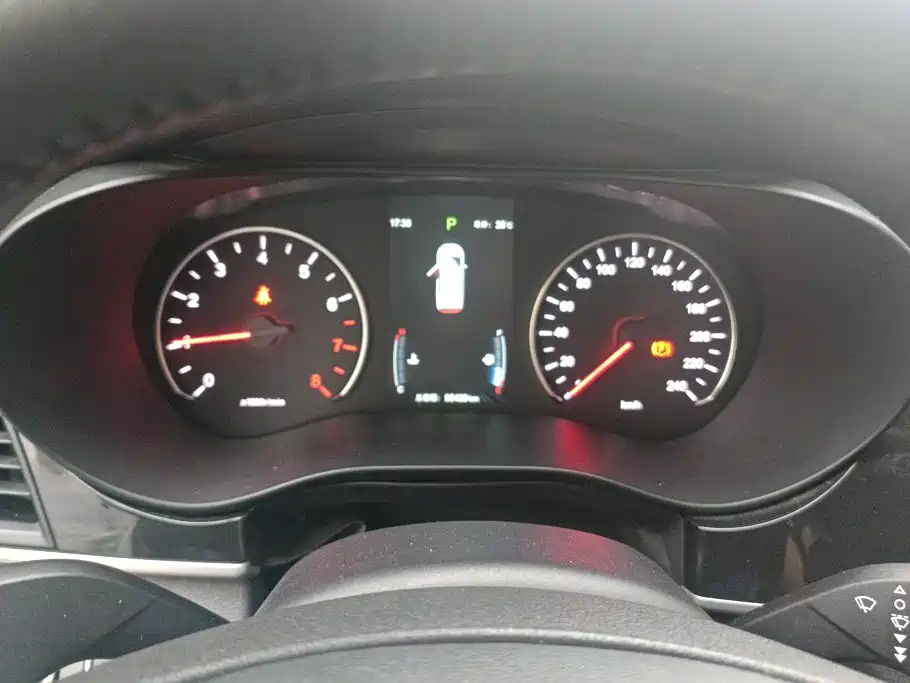 BYD MAX — миниатюра 14