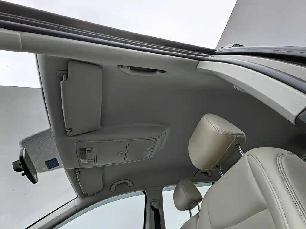 Volkswagen Touran — миниатюра 14