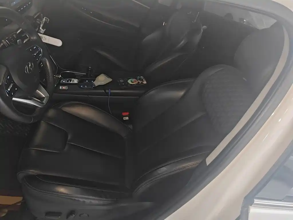 Hyundai Santa Fe — миниатюра 15