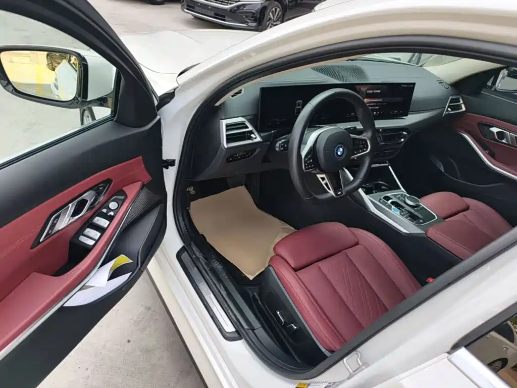 BMW i3 — миниатюра 16