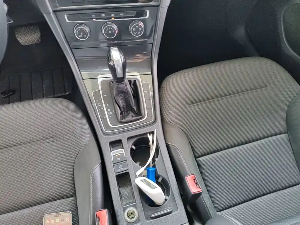 Volkswagen Golf — миниатюра 14