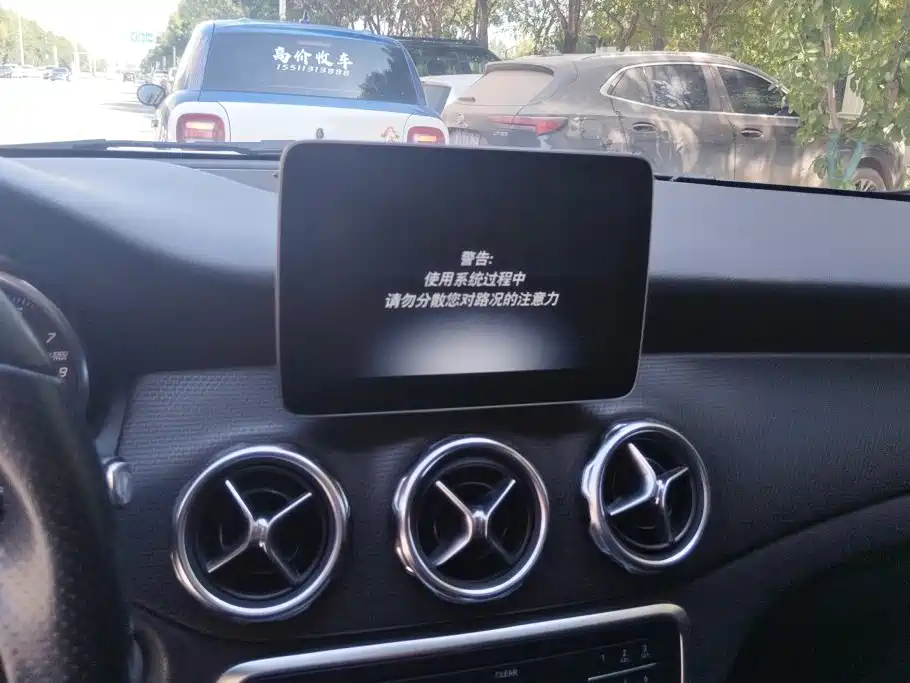 Mercedes-Benz GLA — миниатюра 13