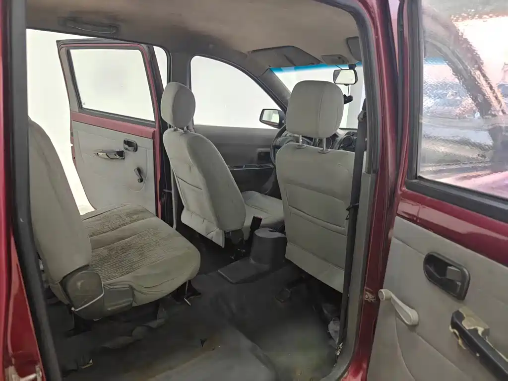 Wuling Hongguang — миниатюра 12