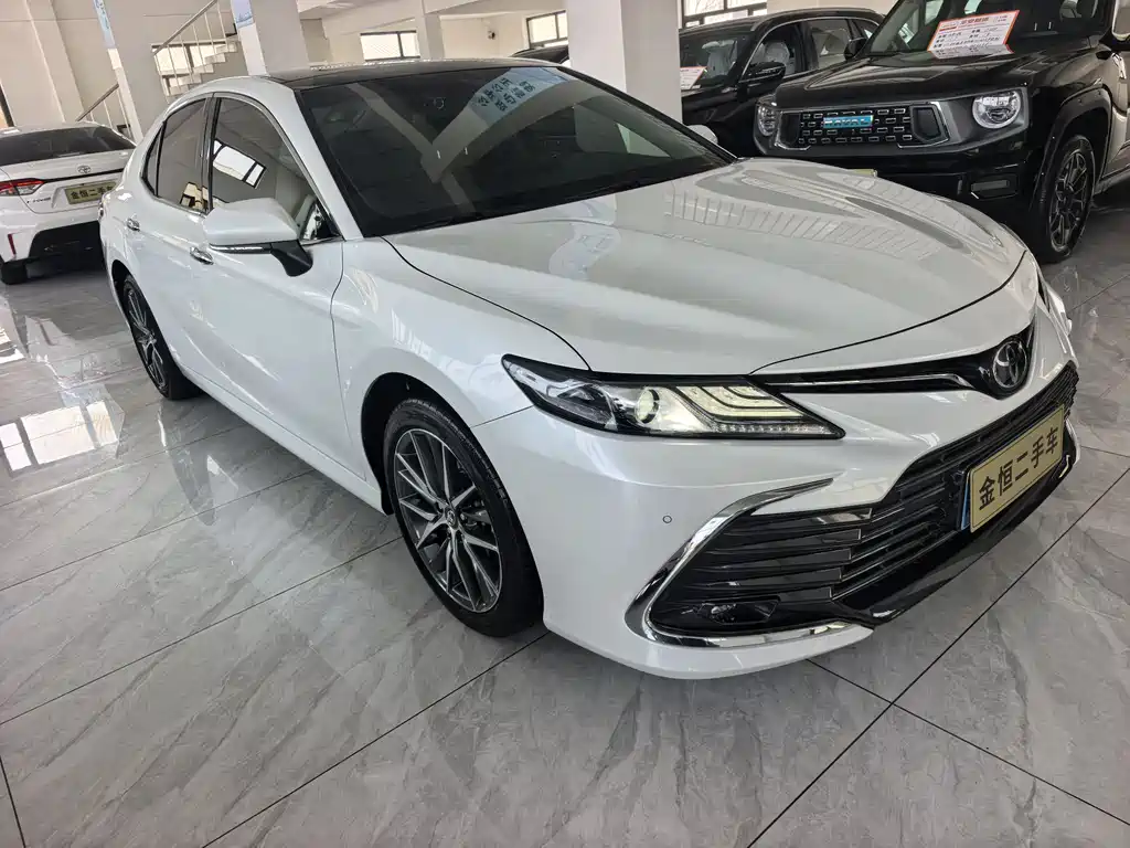 Toyota Camry 2023 2.5G Luxury