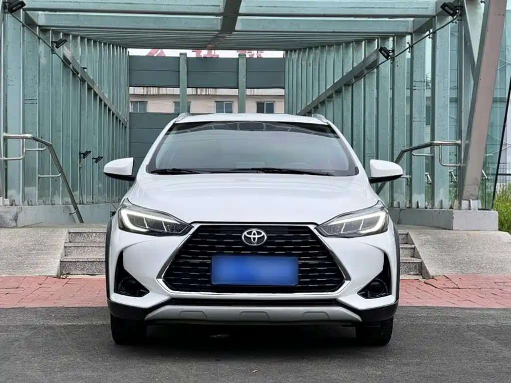 Toyota Yaris L — миниатюра 7