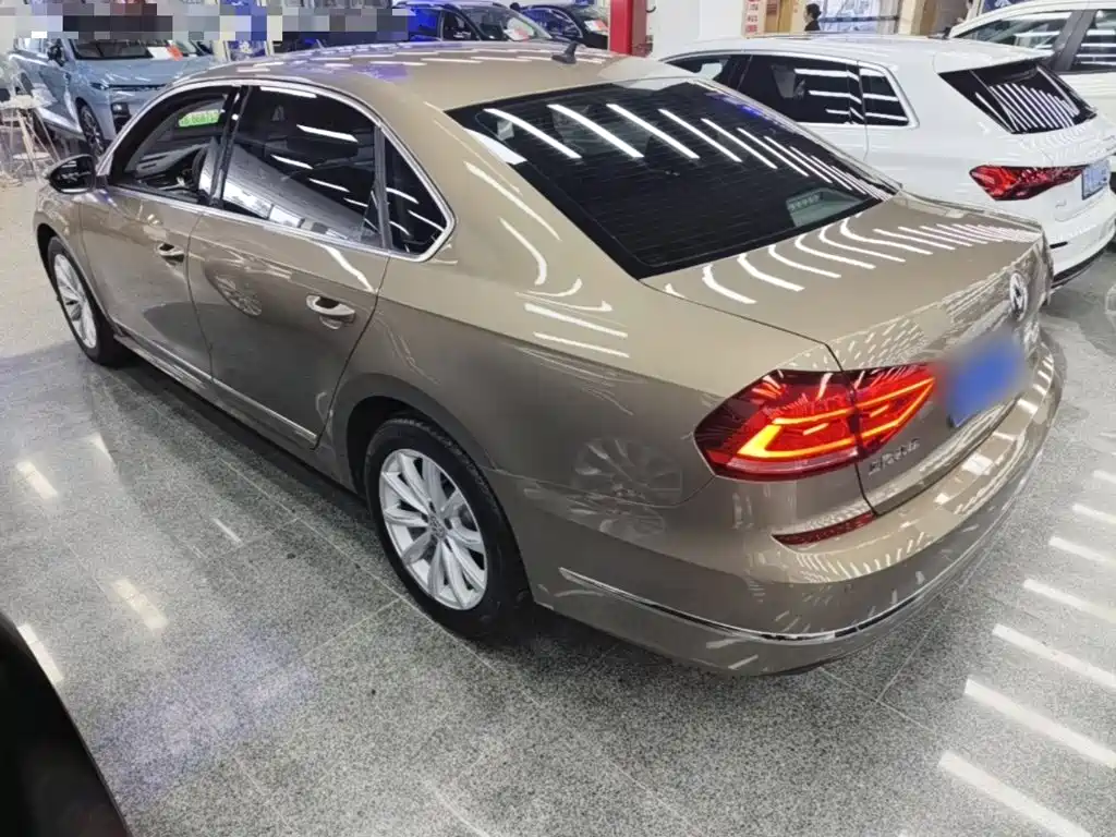 Volkswagen Passat — миниатюра 5