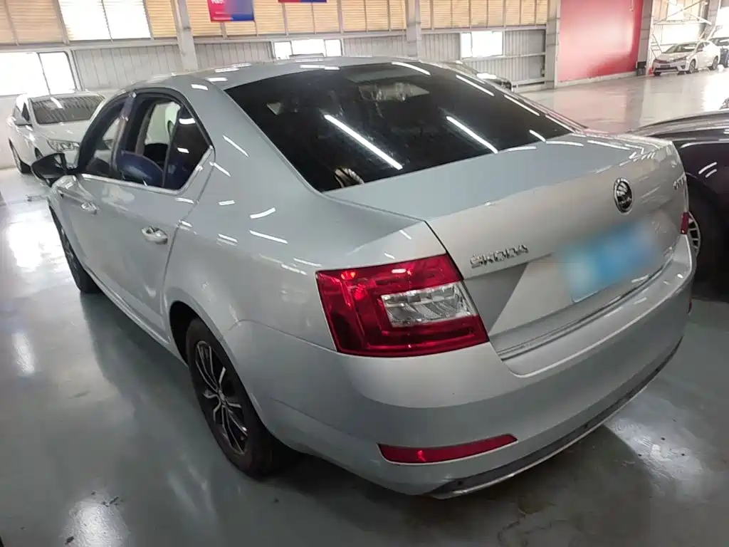 Skoda Octavia — миниатюра 5