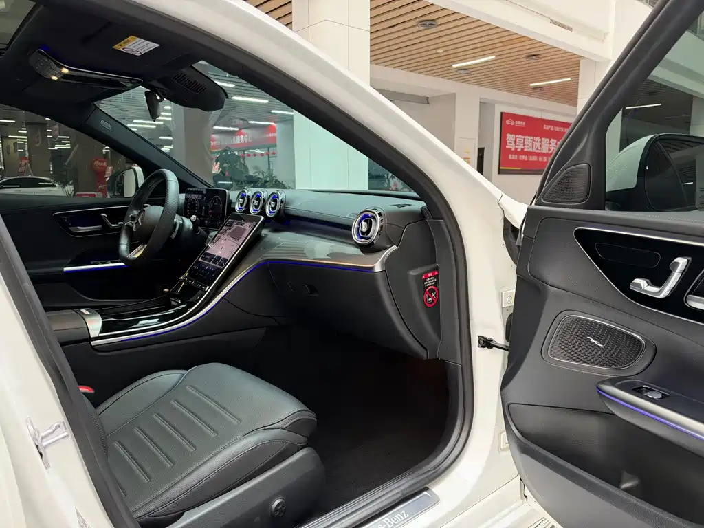 Mercedes-Benz C-Class — миниатюра 19