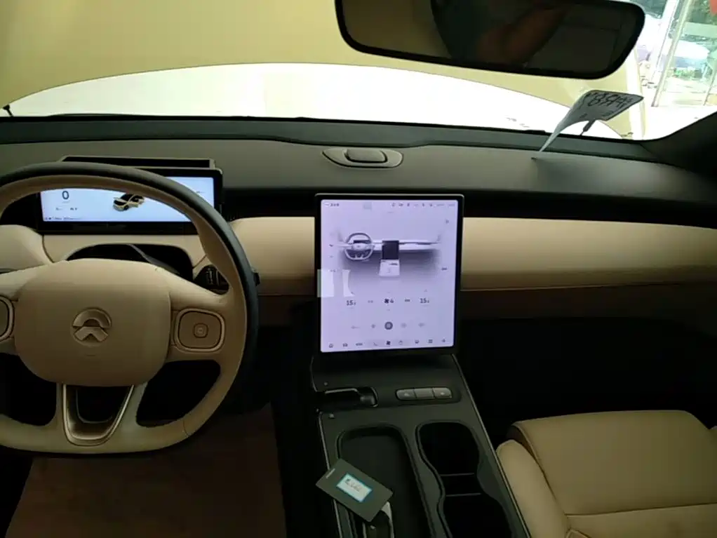NIO ET5 — миниатюра 13