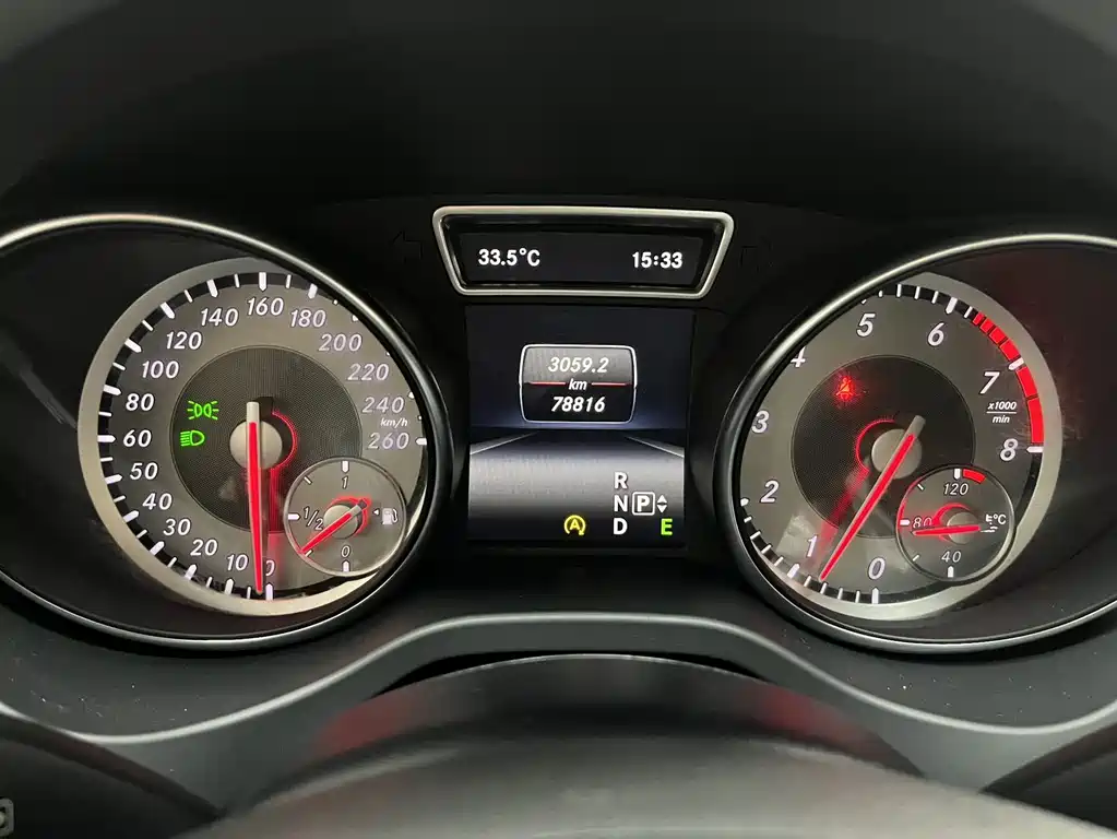 Mercedes-Benz GLA — миниатюра 13