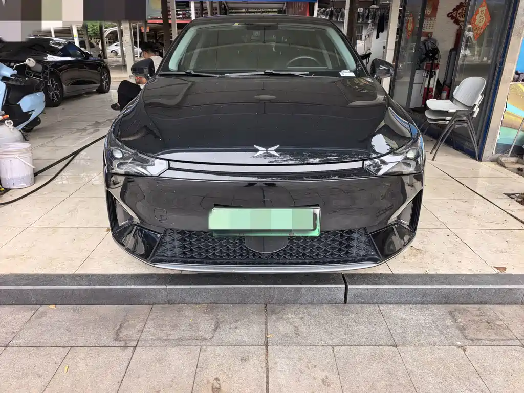 XPeng P5 — миниатюра 2