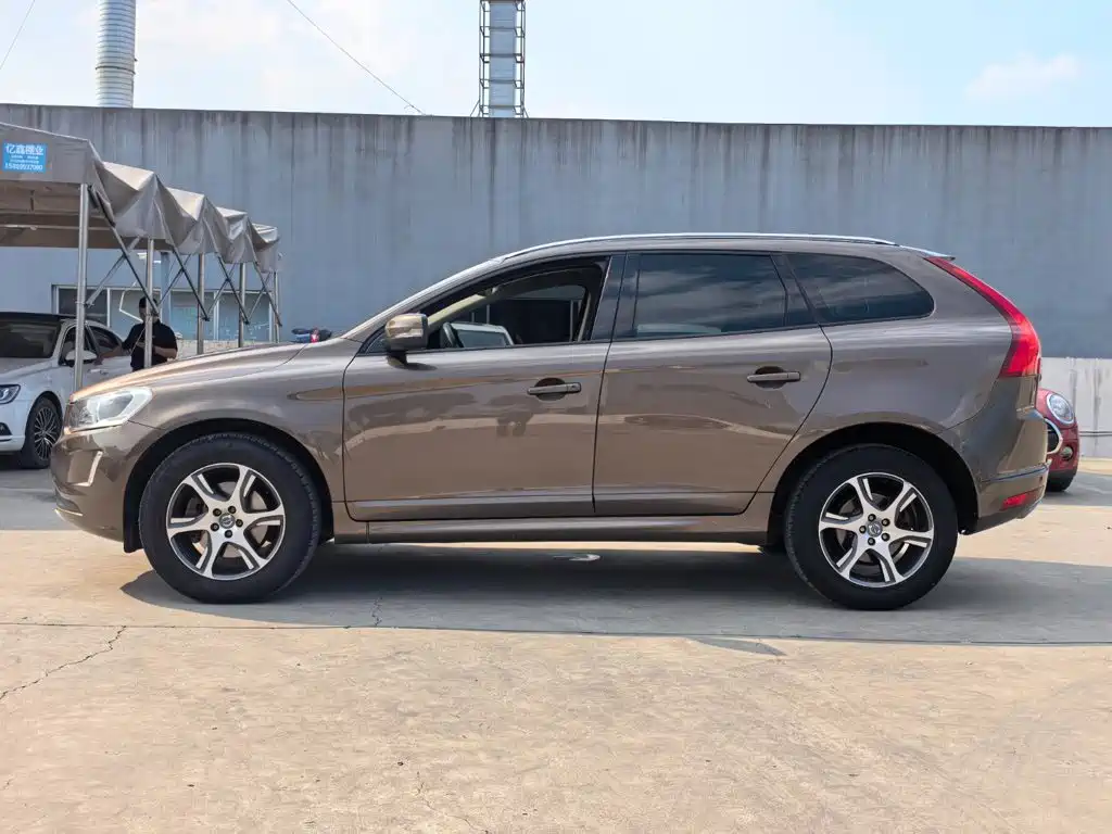 Volvo XC60 (Import) — миниатюра 7