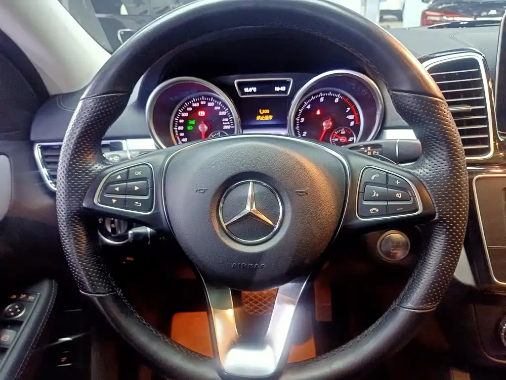 MERCEDES-BENZ GLE COUPE